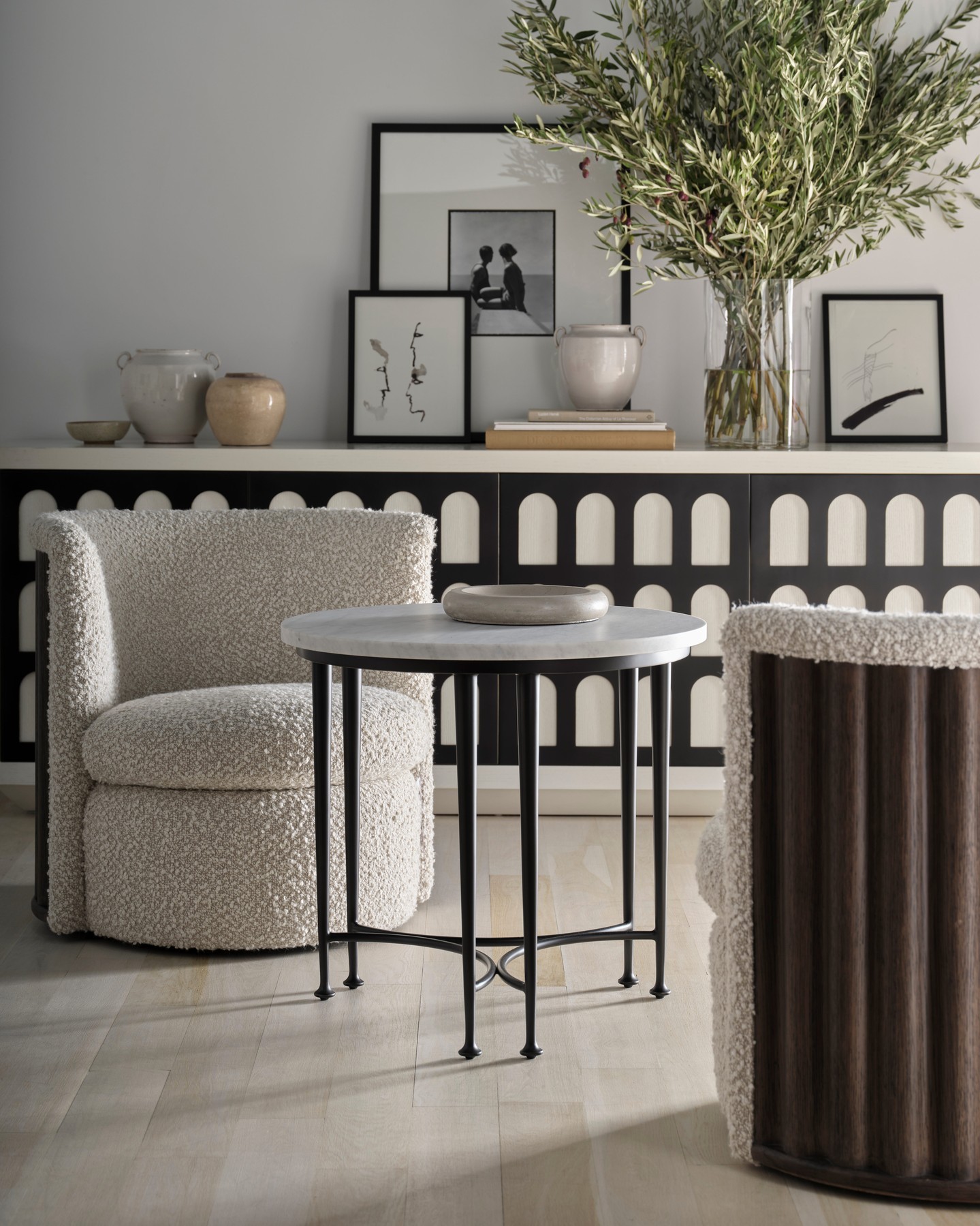 The Volute Swivel Chair is a modern reimagining of traditional opera house gallery seating. The back of the chair is finely crafted in oak to mimic the unpredictable and undulating edges of seaside cliffs. Also featuring the Magnus Credenza and Classico End Table. Visit the link in our bio for more information. #BakerOriginals #MillingRoadOriginals #ThingsChosenWell